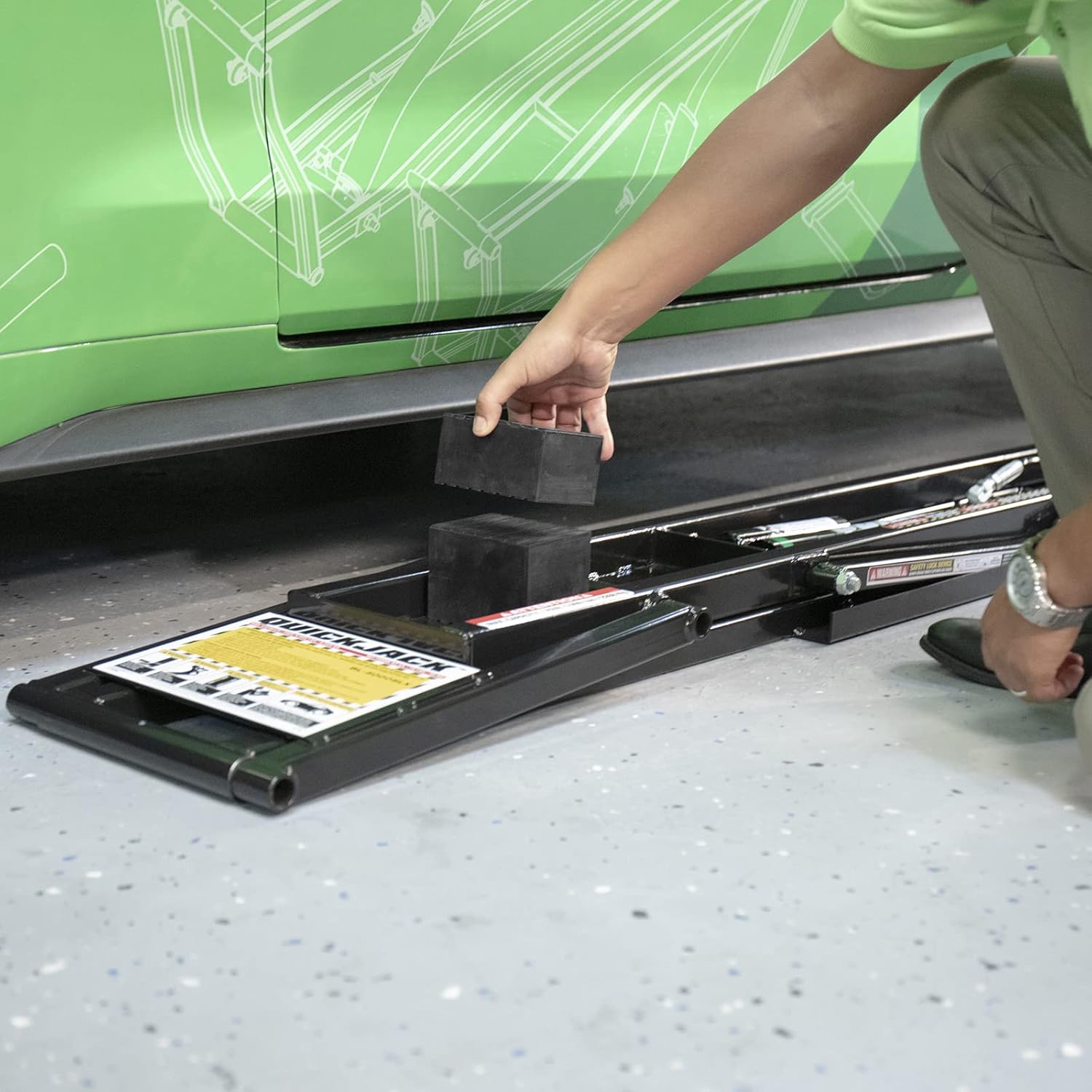 Portable Car Lift with 110V Power Unit V79667