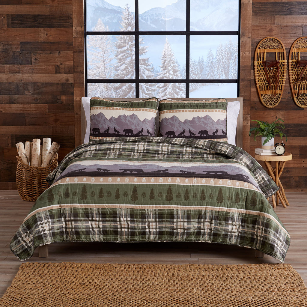 Rustic Patchwork Reversible Quilt Set With Shams (Full / Queen) H4532