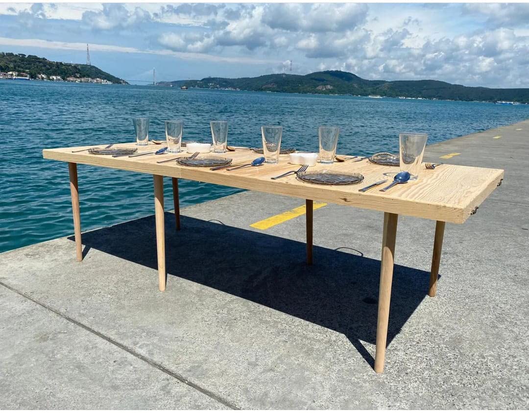 Natural Wood Low Foldable Picnic Table O705725