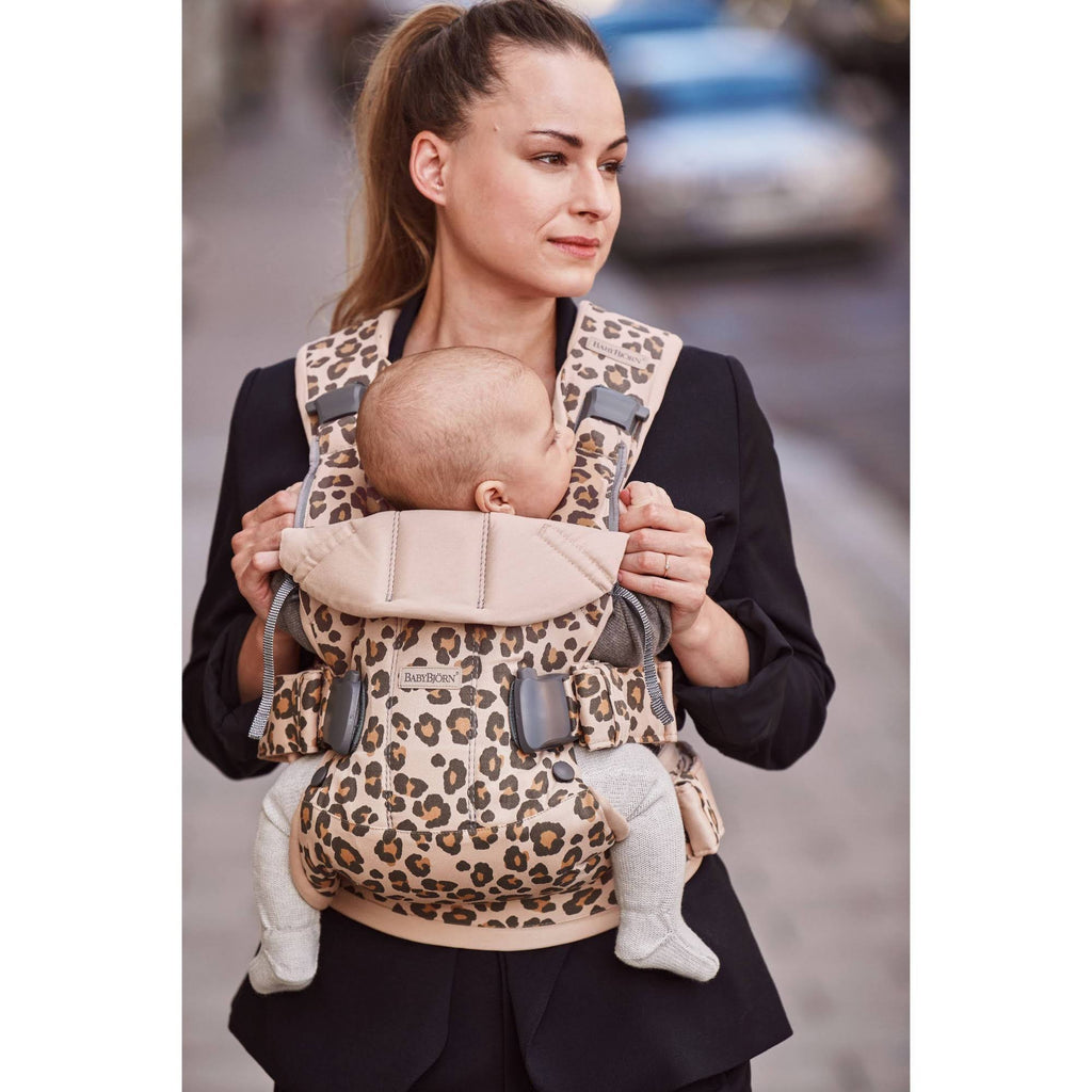 Beige Cotton Baby Carrier Q876451