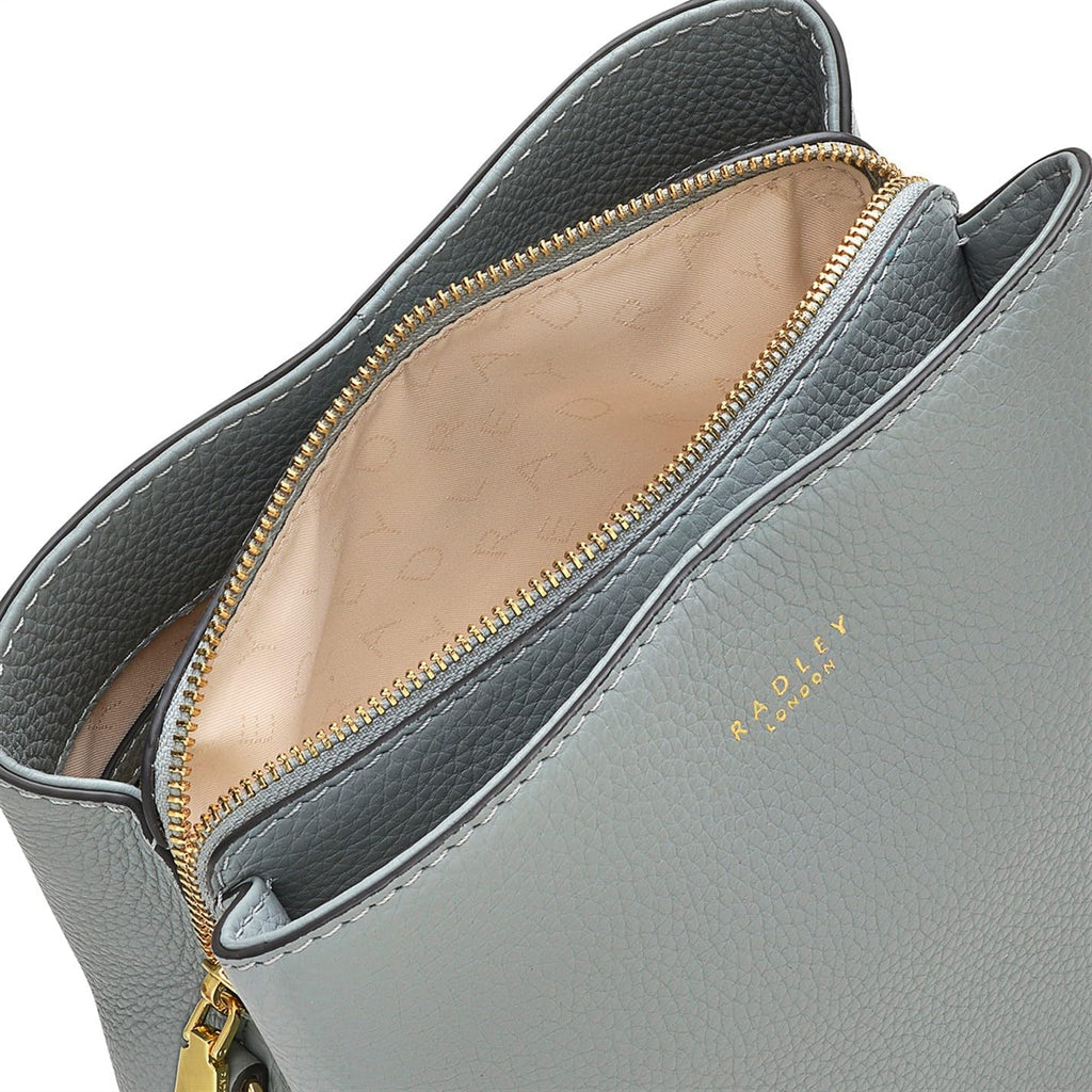 Medium Compartment Crossbody O5064