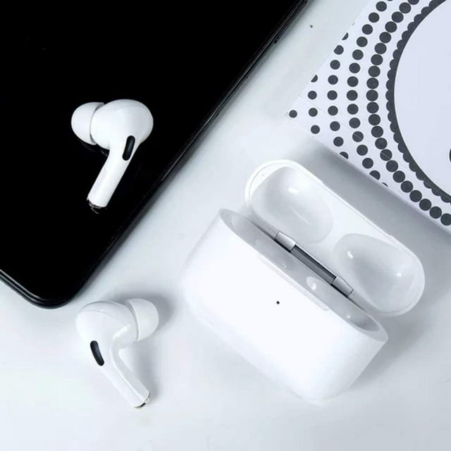 White Wireless Earphones with Charging Case V705