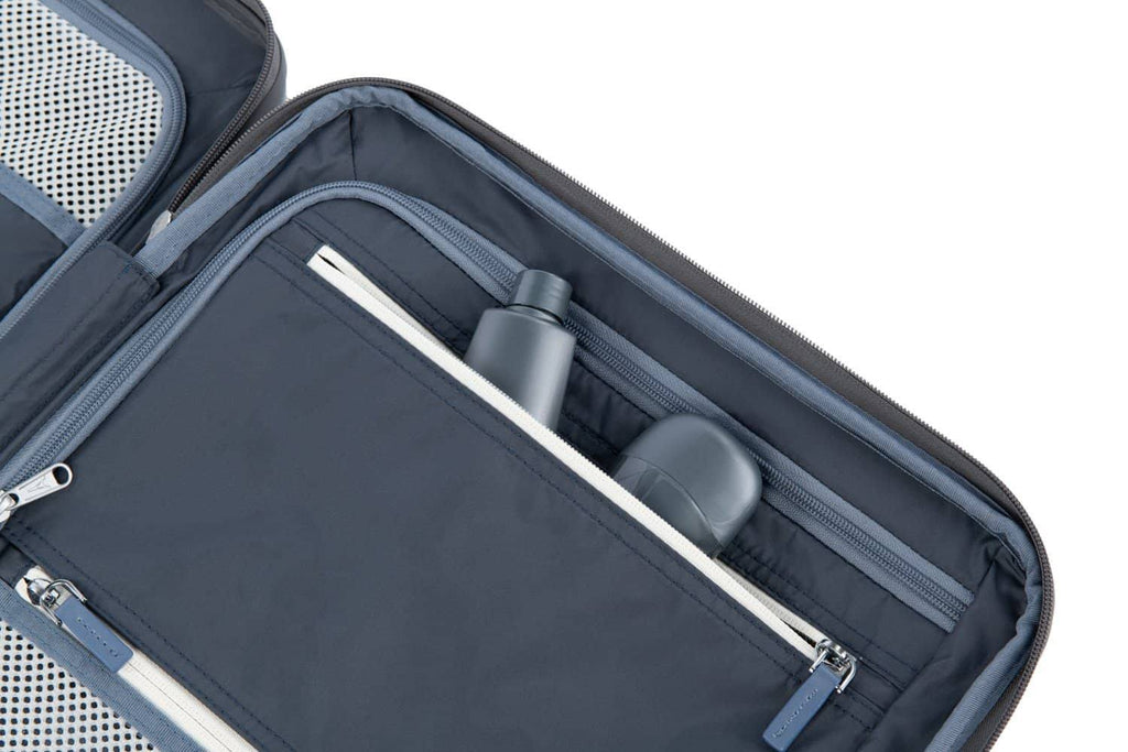 Dark Sky Blue Carry-On Expandable Hardside Spinner Y1405