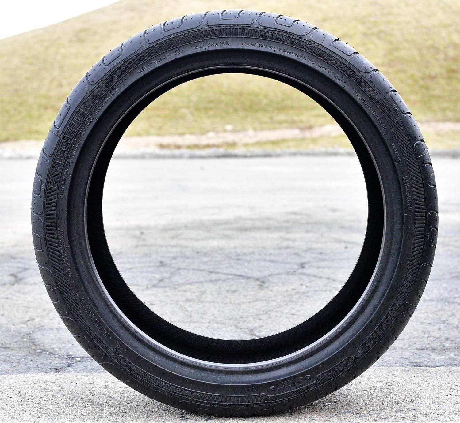 Set of 2 All-Season Radial Tires 245/40R17 95W U2922