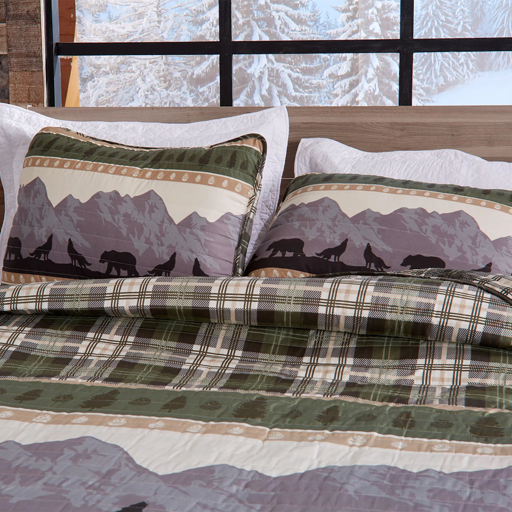 Rustic Patchwork Reversible Quilt Set With Shams (Full / Queen) H4532