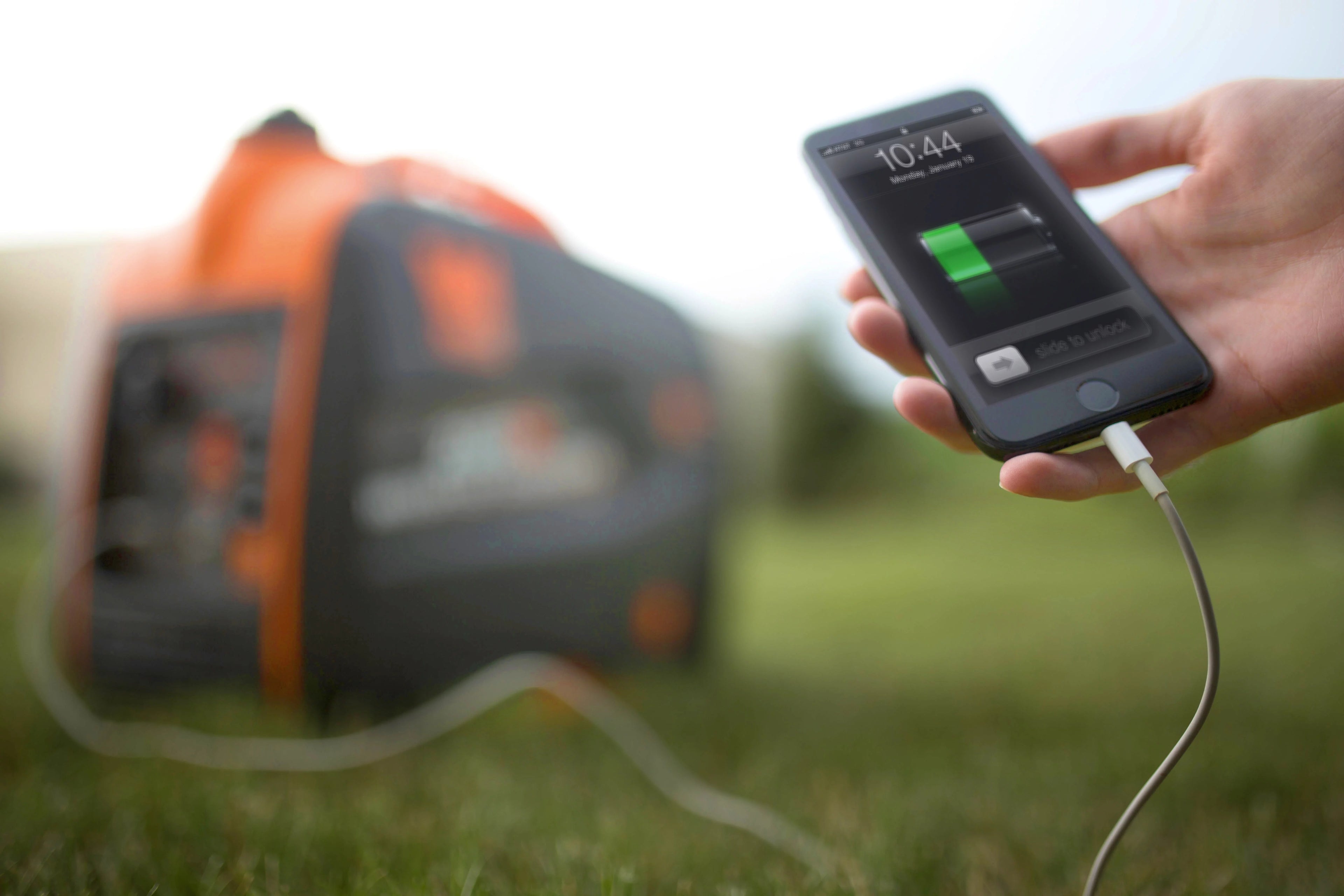 2000-Watt Portable Inverter Generator X494275