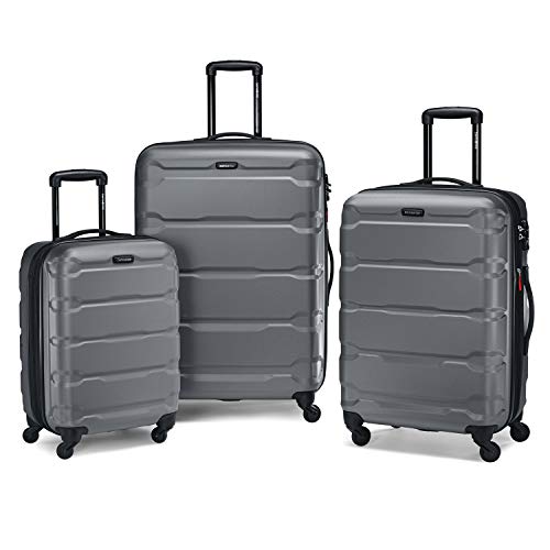 3-Piece Nested Spinner Set with Luggage Accessory Kit E77884