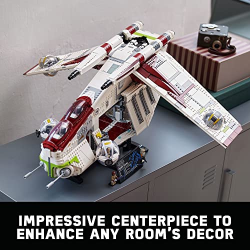 Republic Gunship 75309 UCS Display Model Building Kit Y3179